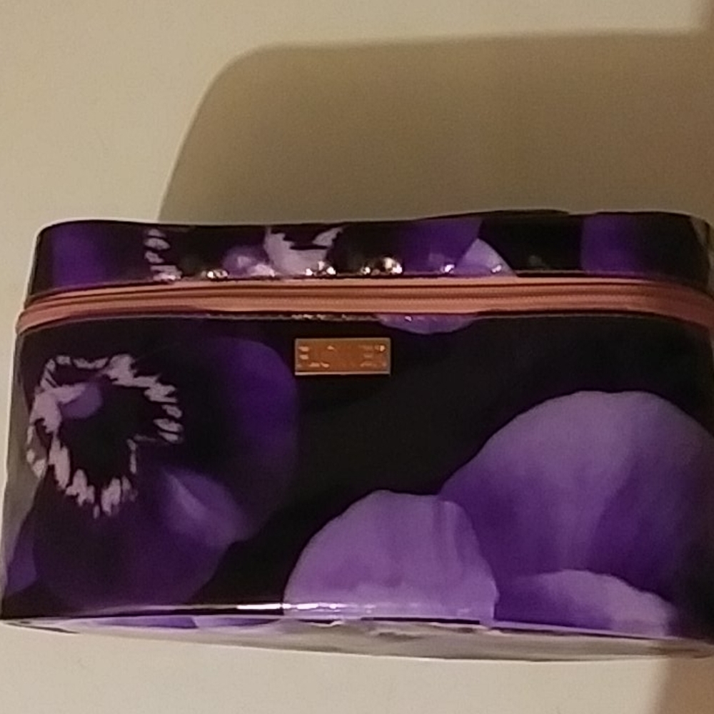 Makeup bag